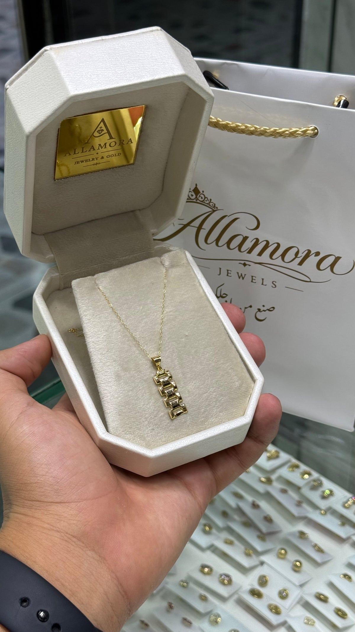 Coliier en or 18k